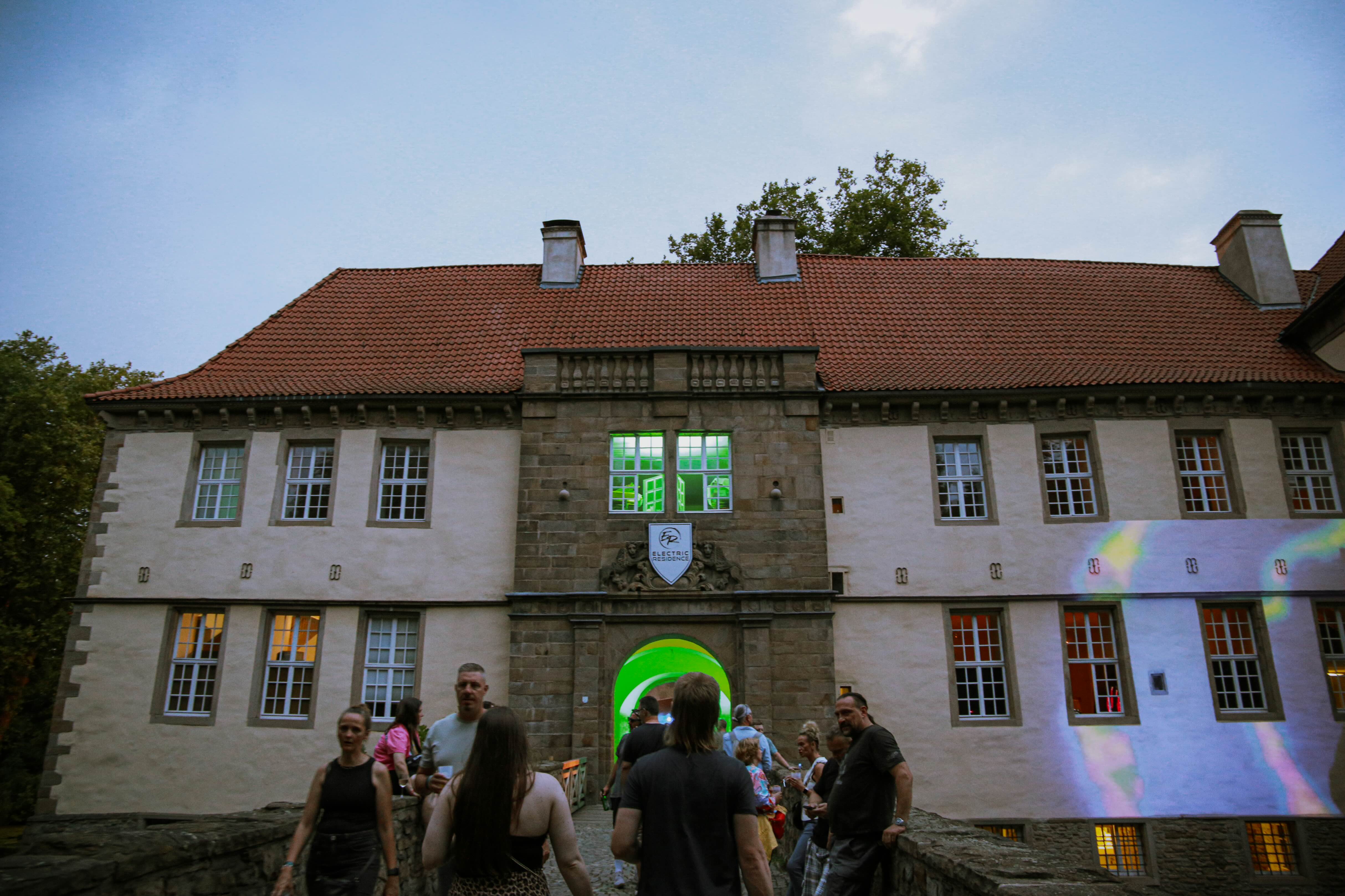 Electric_residence_003