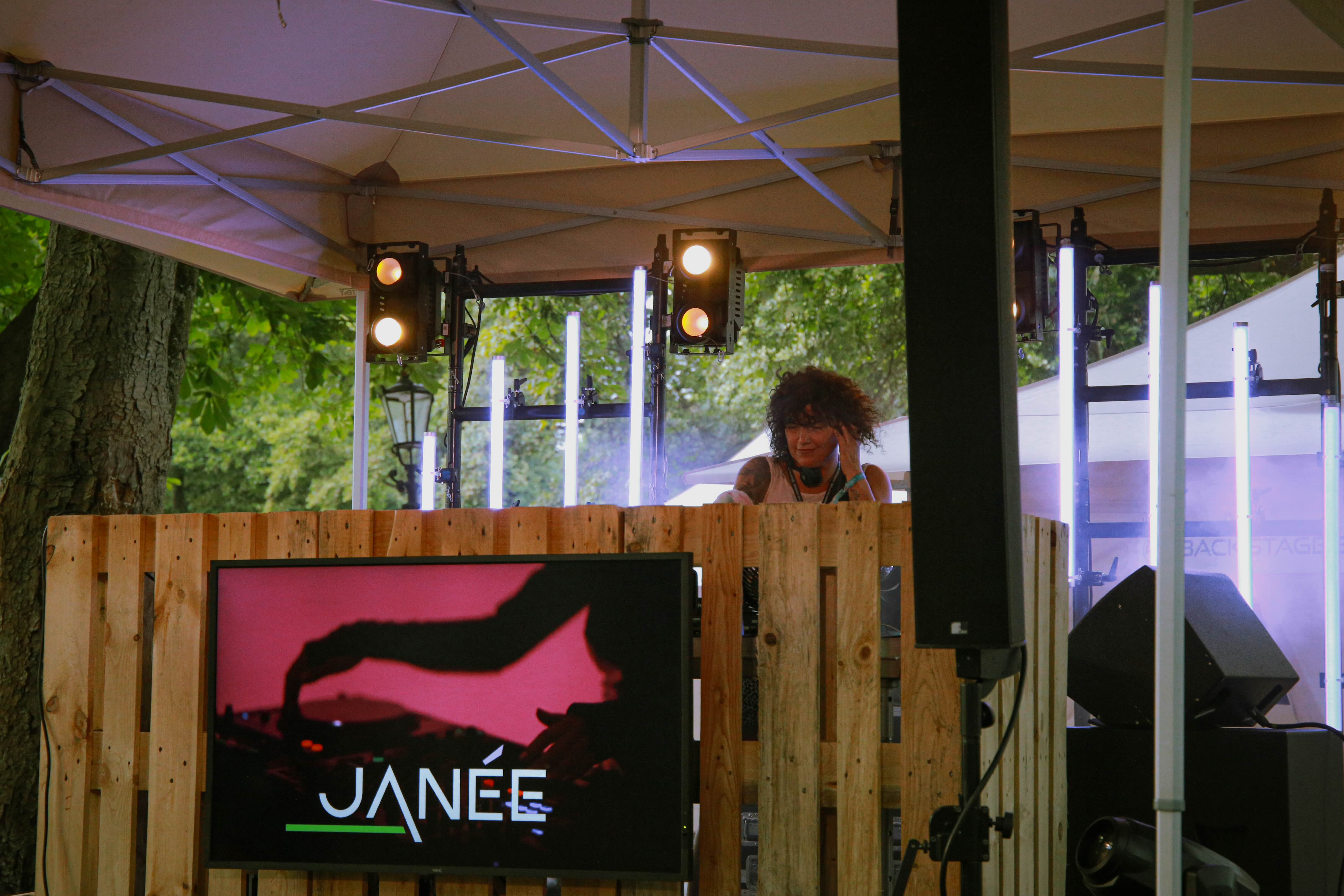 Electric_residence_049