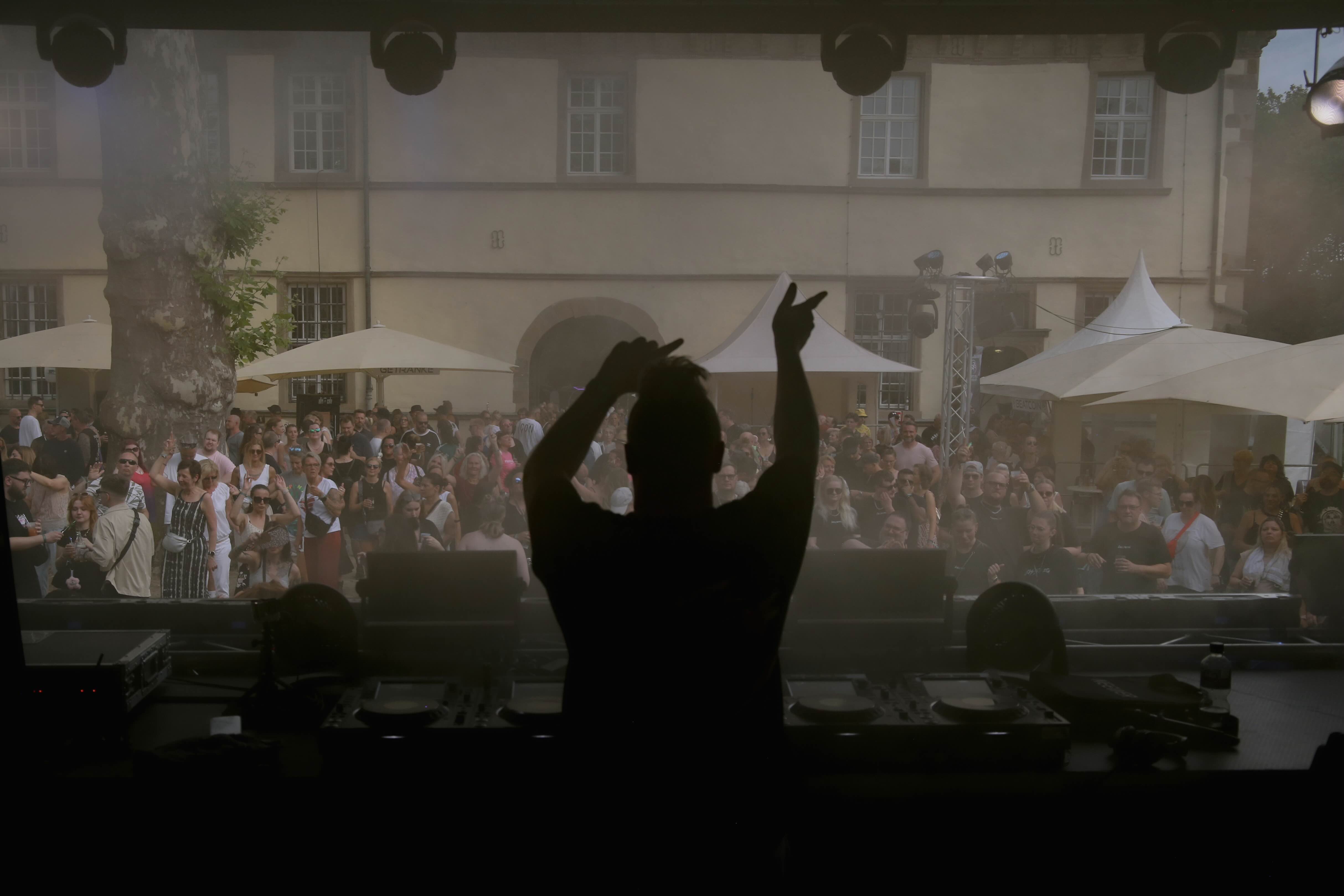 Electric_residence_071